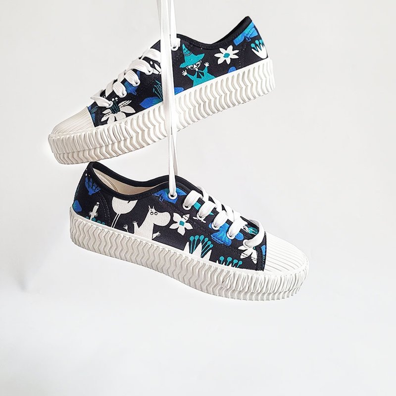 【Pinkoi x Moomin】姆明 涂鸭帆布鞋(宽楦) 黑色饼干鞋台湾制 - 女款休闲鞋 - 棉．麻 黑色