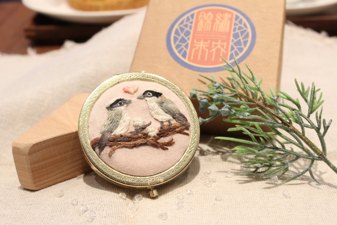 刺绣小圆镜-白头翁 - 其他 - 其他金属 