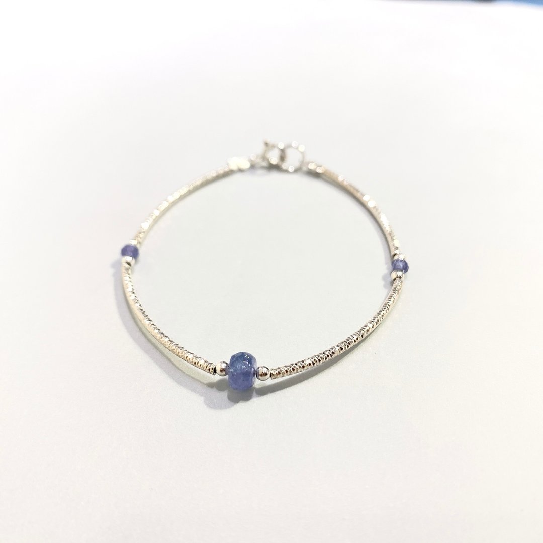 Ops Tanzanite silver bracelet-丹泉石/银/淡蓝紫/限定/独特/银 - 手链/手环 - 其他金属 蓝色
