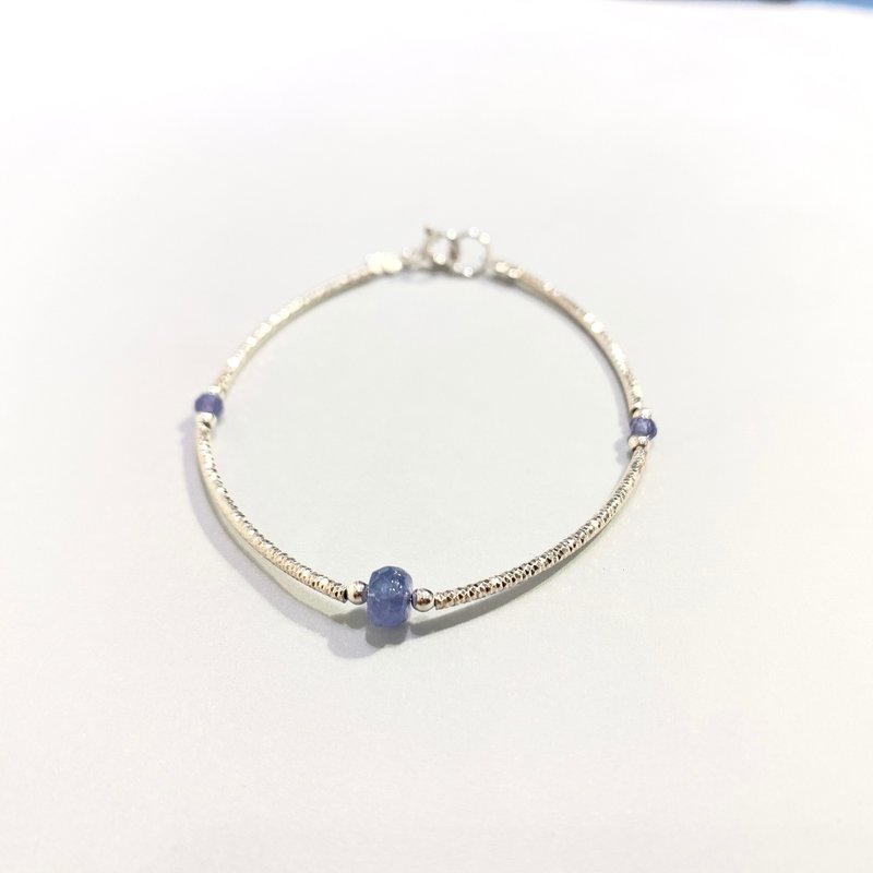 Ops Tanzanite silver bracelet-丹泉石/银/淡蓝紫/限定/独特/银 - 手链/手环 - 其他金属 蓝色