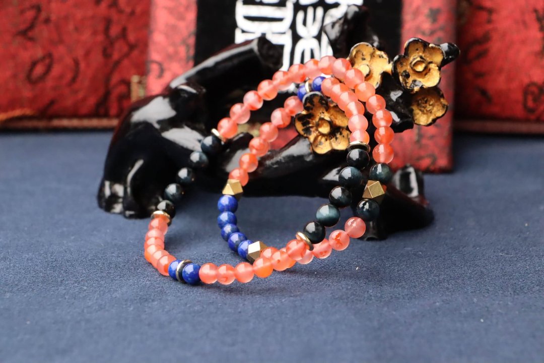 原矿天然冰飘南红玛瑙手珠 5mm 绕手2圈 青金石隔珠 设计 母亲节 - 手链/手环 - 玉石 