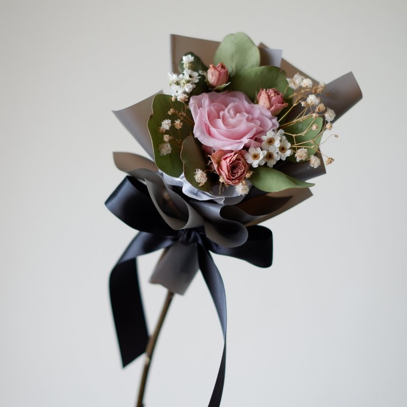 未完待续 | 优雅淡粉 永生玫瑰花 长花束 情人节 女朋友  现货 - 干燥花/捧花 - 植物．花 粉红色