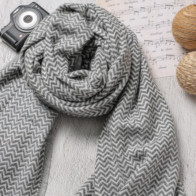 【厚款】喀什米尔羊毛围巾/披肩  小山形原色无染深灰 手工机织 - 围巾/披肩 - 羊毛 灰色