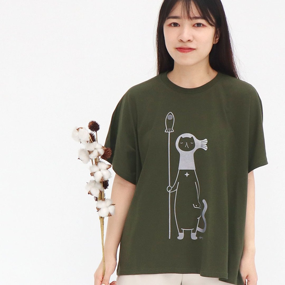 Mr. O 喵小兵－T-Shirt【设计师款】/中性版 - 女装上衣 - 棉 绿色