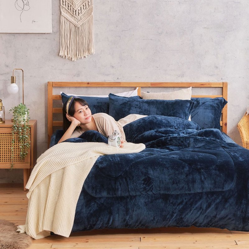 棉被 / Heat-Fi / 法兰绒暖暖被 / 深海靛蓝 - 被子/毛毯 - 其他材质 蓝色