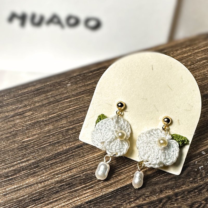【原创手作】霜白绵语 耳环 耳针 耳夹 立体 钩针 微钩 花朵 花 - 耳环/耳夹 - 棉．麻 白色