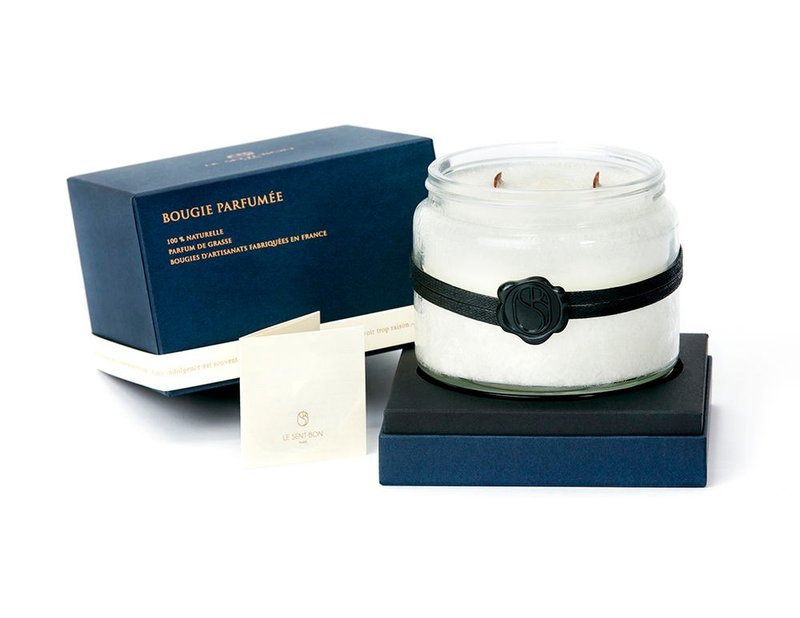 ✦南法花香系✦La Veille玫瑰香氛蜡烛500G 。南法手作师Savoir-Faire＋ Grasse调香师．Made In France．手作．香氛蜡烛． 植物性蜡烛．疗愈．礼物．香氛．芳香疗法．五月包邮直送．毕业礼物 - 蜡烛/烛台 - 蜡 白色