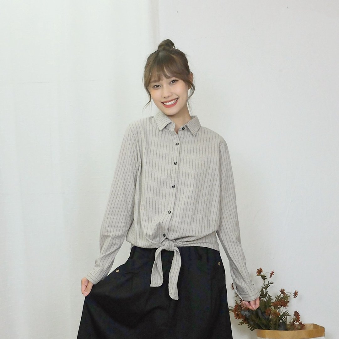 Hana Mokuba 休闲条纹下摆绑带衬衫 - 女装衬衫 - 其他材质 