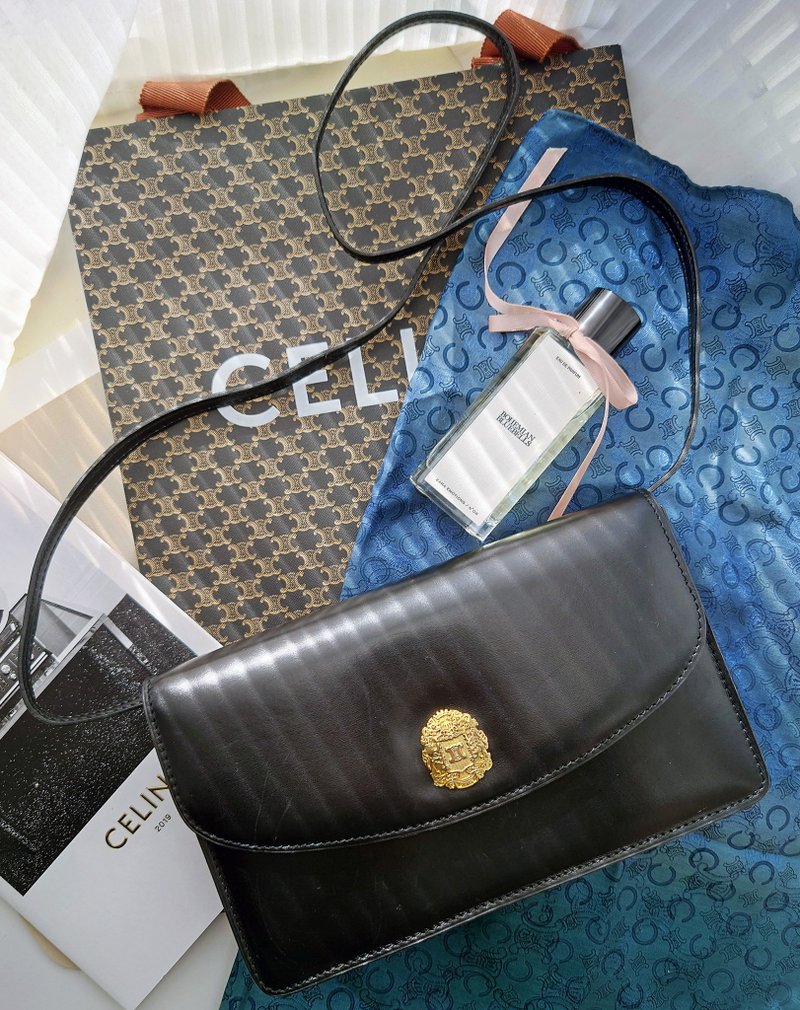 中古包 CELINE 学园徽章 手拿包单背包单肩包 斜背包斜背包斜挎包 - 侧背包/斜挎包 - 真皮 黑色