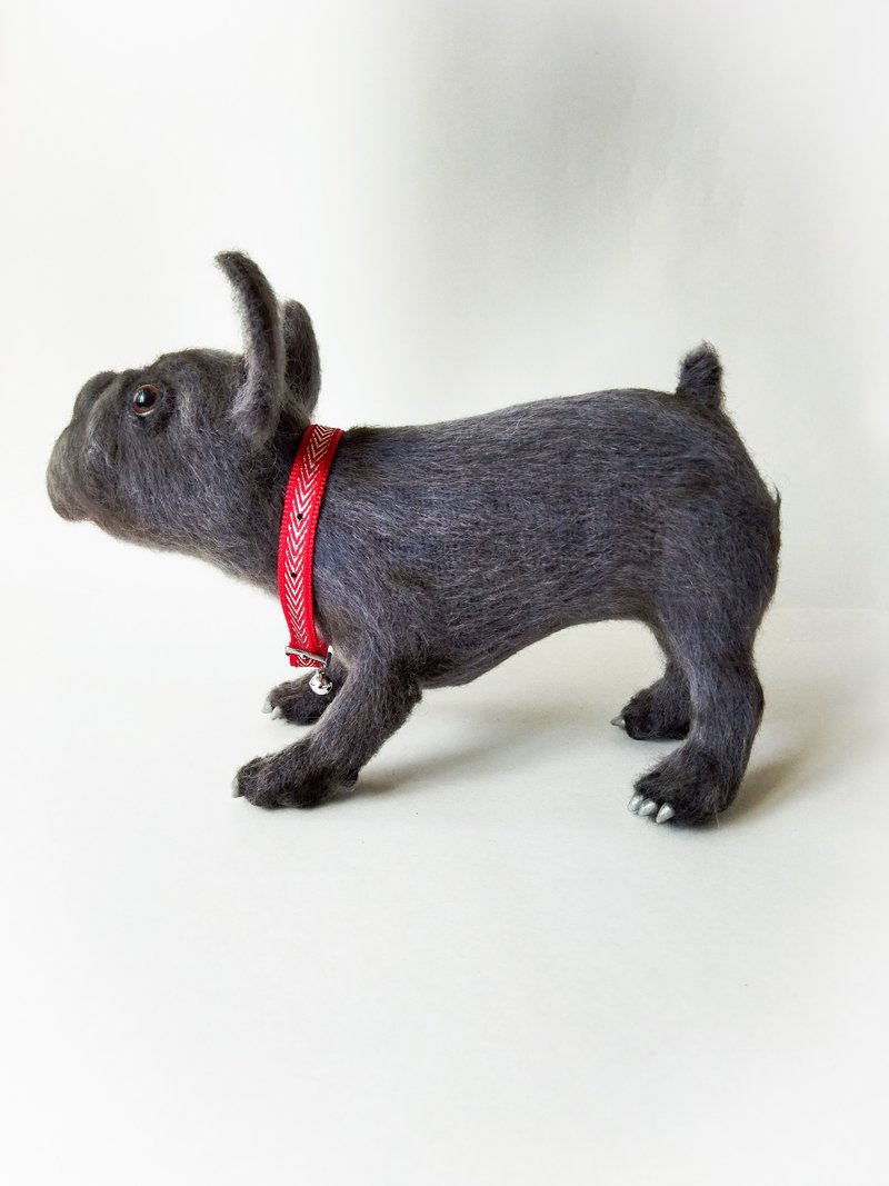 填充动物法国斗牛犬-现实的软钩针玩具。 手工制作的室内犬 - 玩偶/公仔 - 其他材质 灰色