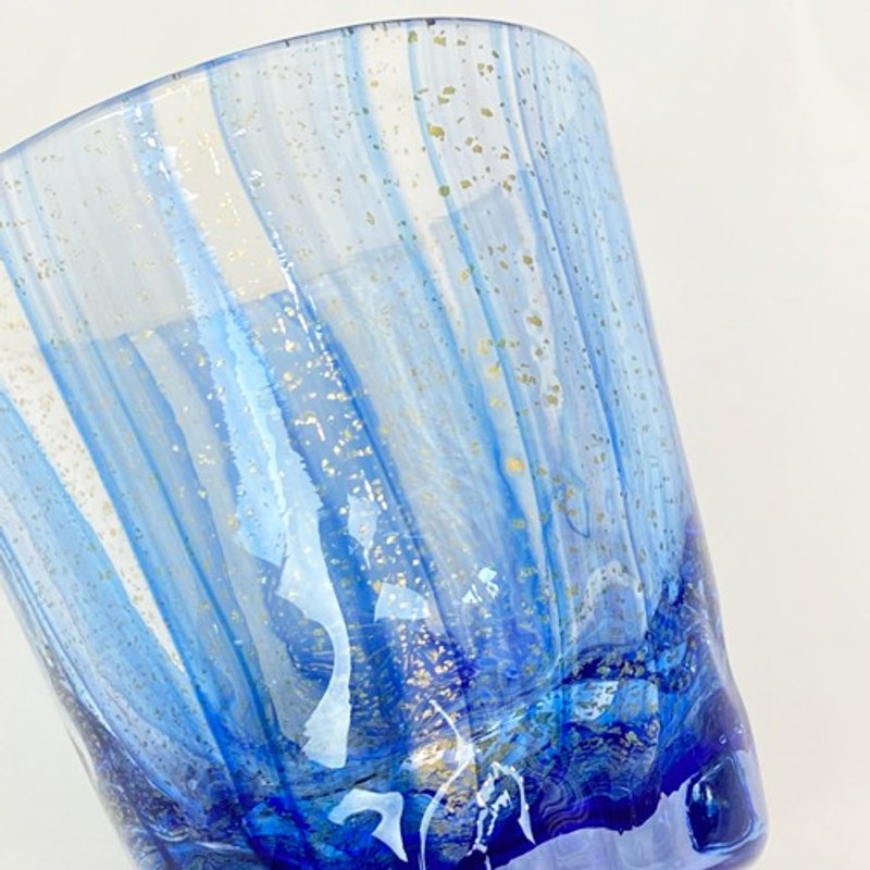 金箔岩石玻璃蓝/充满活力的蓝和金色现代岩石玻璃 - 茶具/茶杯 - 玻璃 