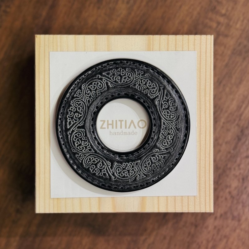 原创手工制作牛皮剑道刀镡 金银忍冬 雾蜡黑 剑锷 Tsuba - 运动配件 - 真皮 黑色
