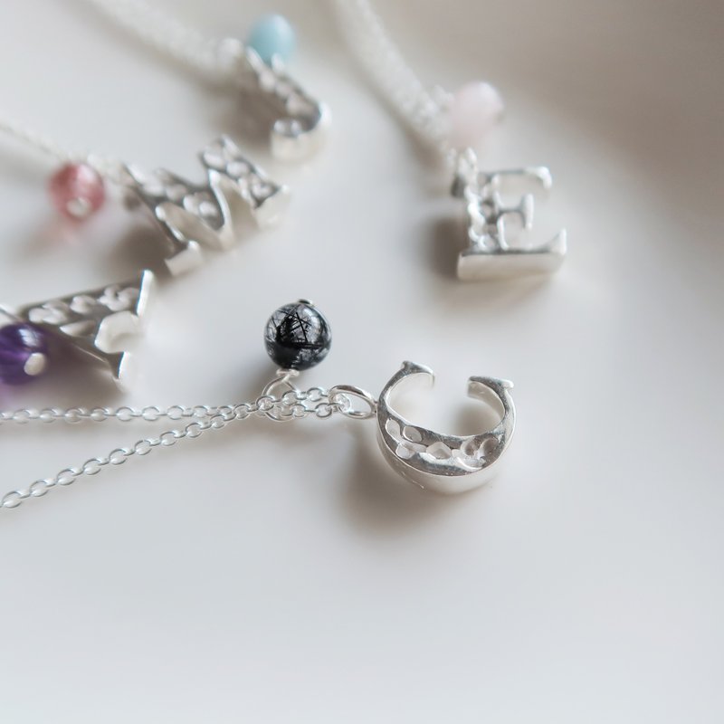 【26个字母可选】 999纯银 字母雕花 厚款 天然石 水晶 珍珠 项链 - 耳环/耳夹 - 纯银 多色