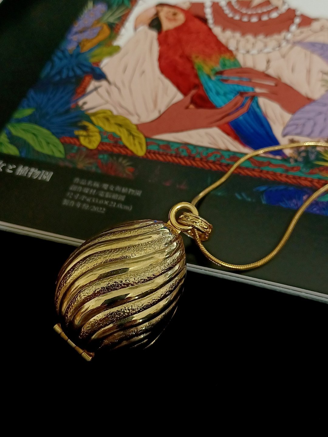 vintage jewelry AVON 古典洋葱造型香膏盒 项链 - 项链 - 其他金属 