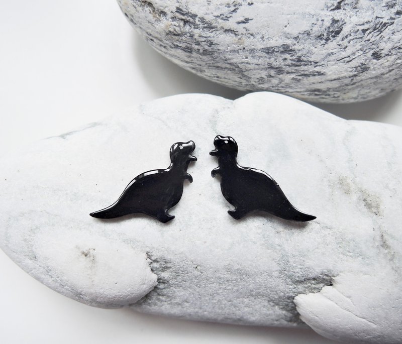 我很黑 暴龙手工耳环 恐龙 抗敏耳针 无痛耳夹 - 耳环/耳夹 - 塑料 黑色