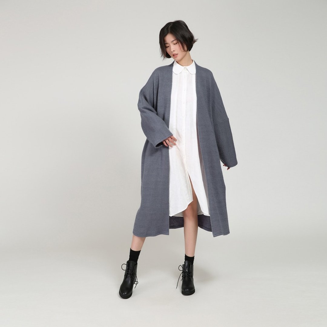 BUDU不渡 灰蓝色蝙蝠袖宽松长款外套 - 女装休闲/机能外套 - 羊毛 蓝色