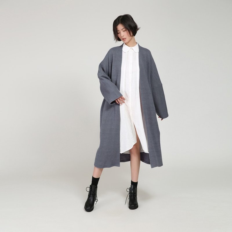 BUDU不渡 灰蓝色蝙蝠袖宽松长款外套 - 女装休闲/机能外套 - 羊毛 蓝色