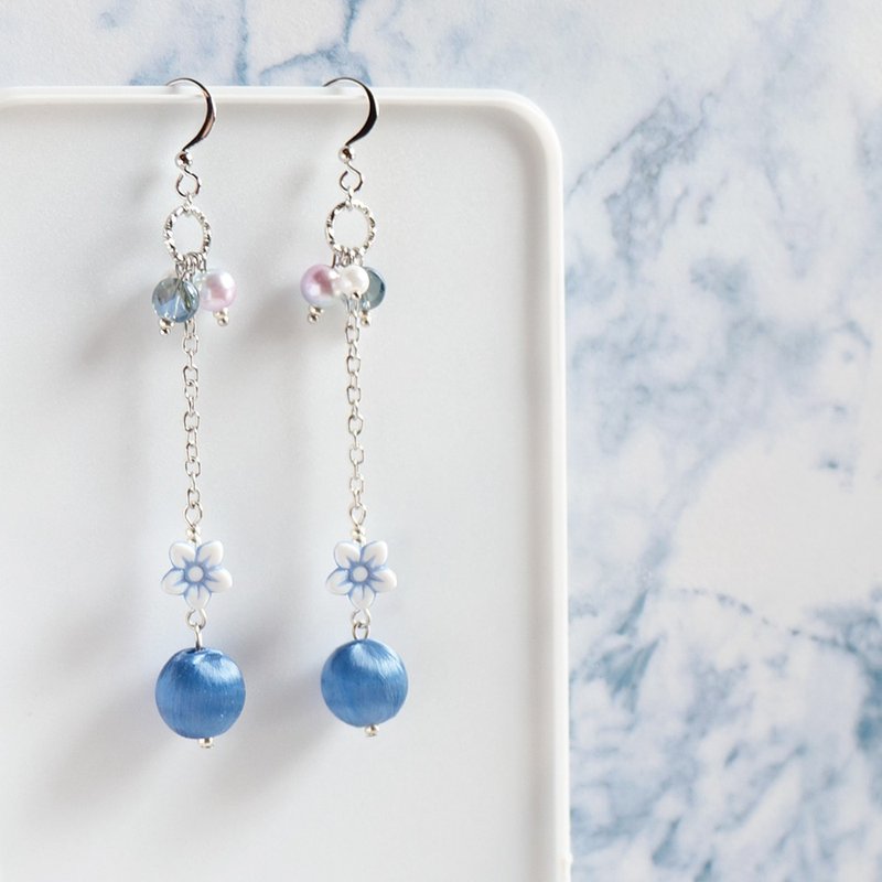 漫步星空丨送礼 手工制作 生日礼物 花朵垂坠耳环/耳夹-璀璨蓝 - 耳环/耳夹 - 其他材质 蓝色