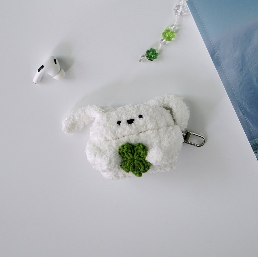 【手作针织】幸运四叶草兔子 Kiki AirPods 保护套 - 耳机收纳 - 其他人造纤维 白色