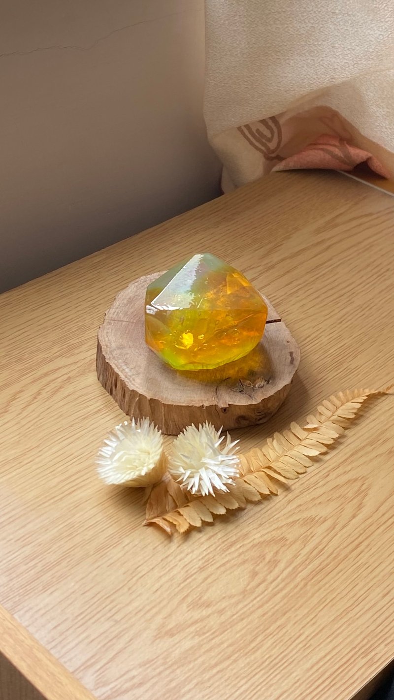 【绿琥珀宝石皂】海洋柑橘调 | 独一无二手作艺术皂 - 肥皂/手工皂 - 精油 橘色