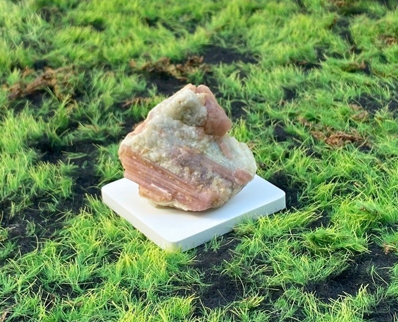 粉红碧玺天然温柔系原石 旺桃花 增人缘 快速出货 办公室 风水 - 摆饰 - 水晶 多色