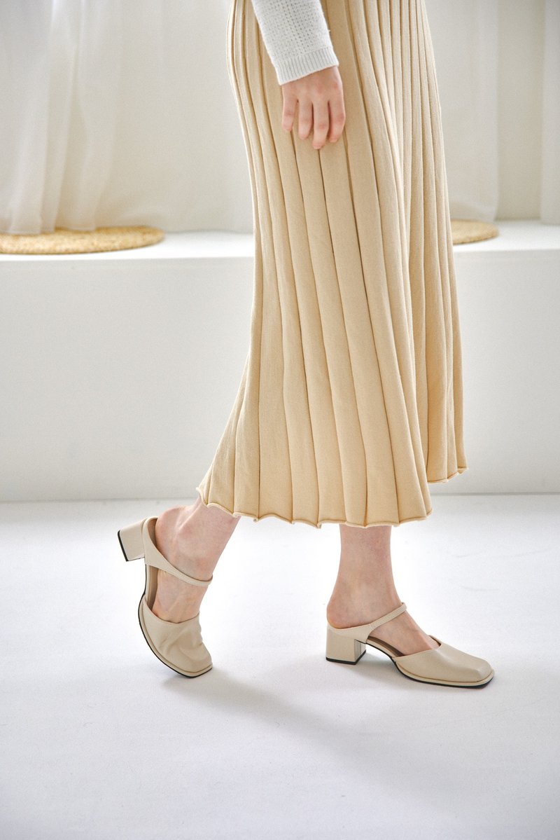 EVOPURE+ SOPHIA 牡蛎纱无缝针织百褶裙-卡其 - 裙子 - 其他材质 卡其色