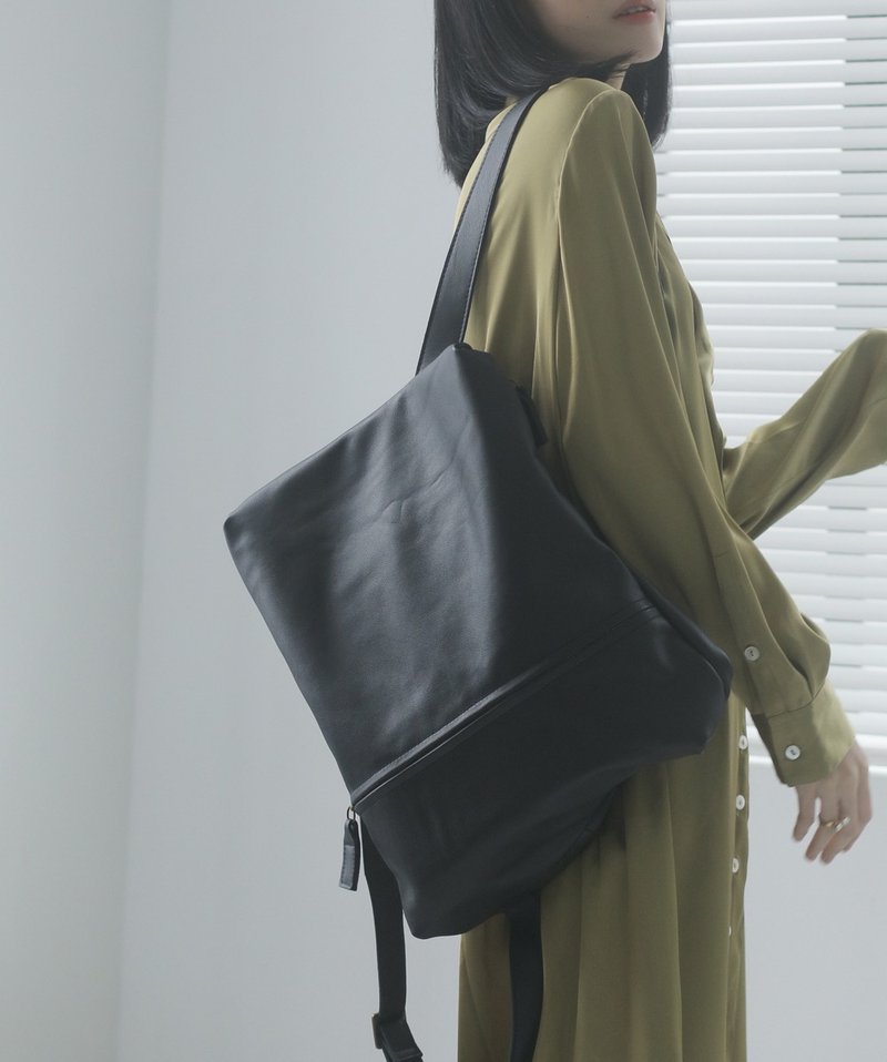 极简方形  真皮大后背包 黑 - 后背包/双肩包 - 真皮 黑色