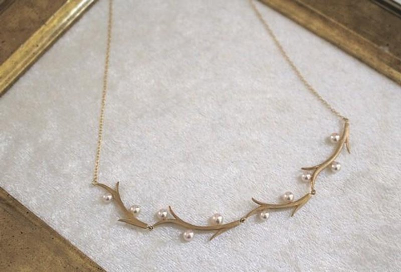 Akoya Pearl Branch Necklace 3 Gold Color - 项链 - 其他金属 金色