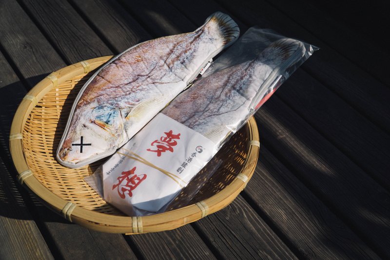 JS021~ 【梦想】咸鱼造型环保吸水雨伞套 /防水雨伞套/毛绒雨伞套 - 雨伞/雨衣 - 其他材质 多色