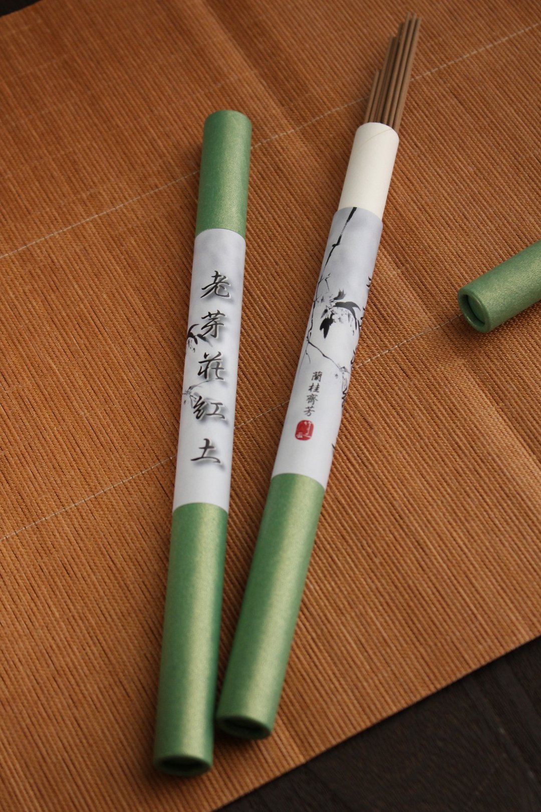 竹云沉香-MIT 天然【四君子水墨系列 -兰 - 老芽庄红土 - 线香】 - 香薰/精油/线香 - 其他材质 
