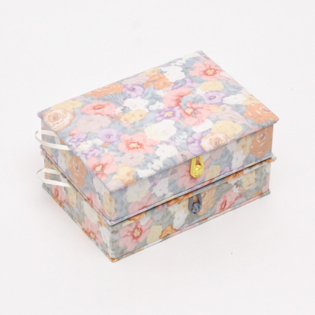 水彩花卉收纳盒 - 收纳用品 - 棉 多色