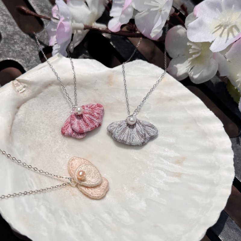 【珍珠花瓣】S925纯银刺绣珍珠项链 - 项链 - 纯银 多色