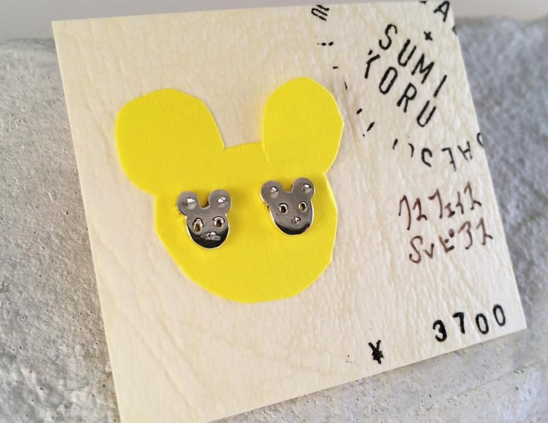 Bear Face Silver Studs Earrings - 耳环/耳夹 - 其他金属 