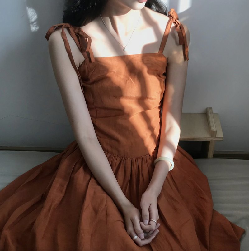 焦糖色 系带连身裙 荡领衬衫上衣 - 洋装/连衣裙 - 其他材质 红色
