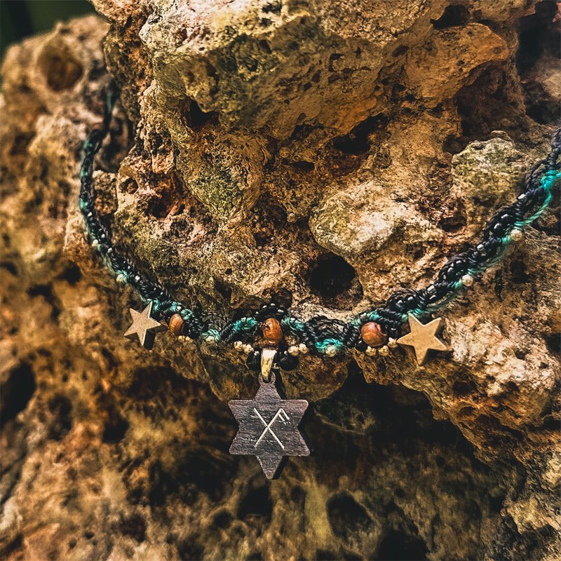 【魔法符文】好运卢恩符文 木镶嵌编织颈链 - 颈链 - 木头 黑色