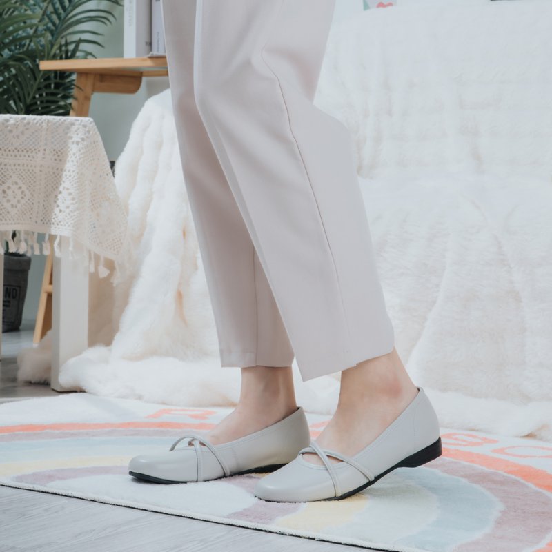 【气质优雅】MIT气质淑女鞋。真皮。柔霜白7520 - 芭蕾鞋/娃娃鞋 - 真皮 白色