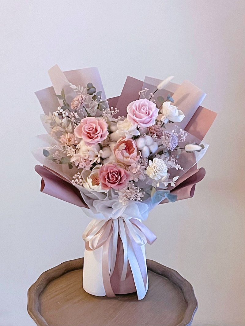 【不凋花干燥花】粉白色玫瑰永生花花束 - 干燥花/捧花 - 植物．花 粉红色