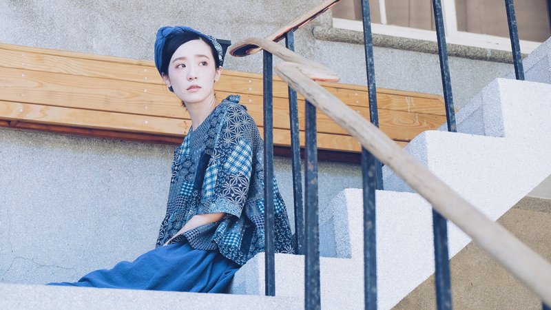 棉麻拼布藏蓝后绑带上衣 - 女装上衣 - 棉．麻 多色