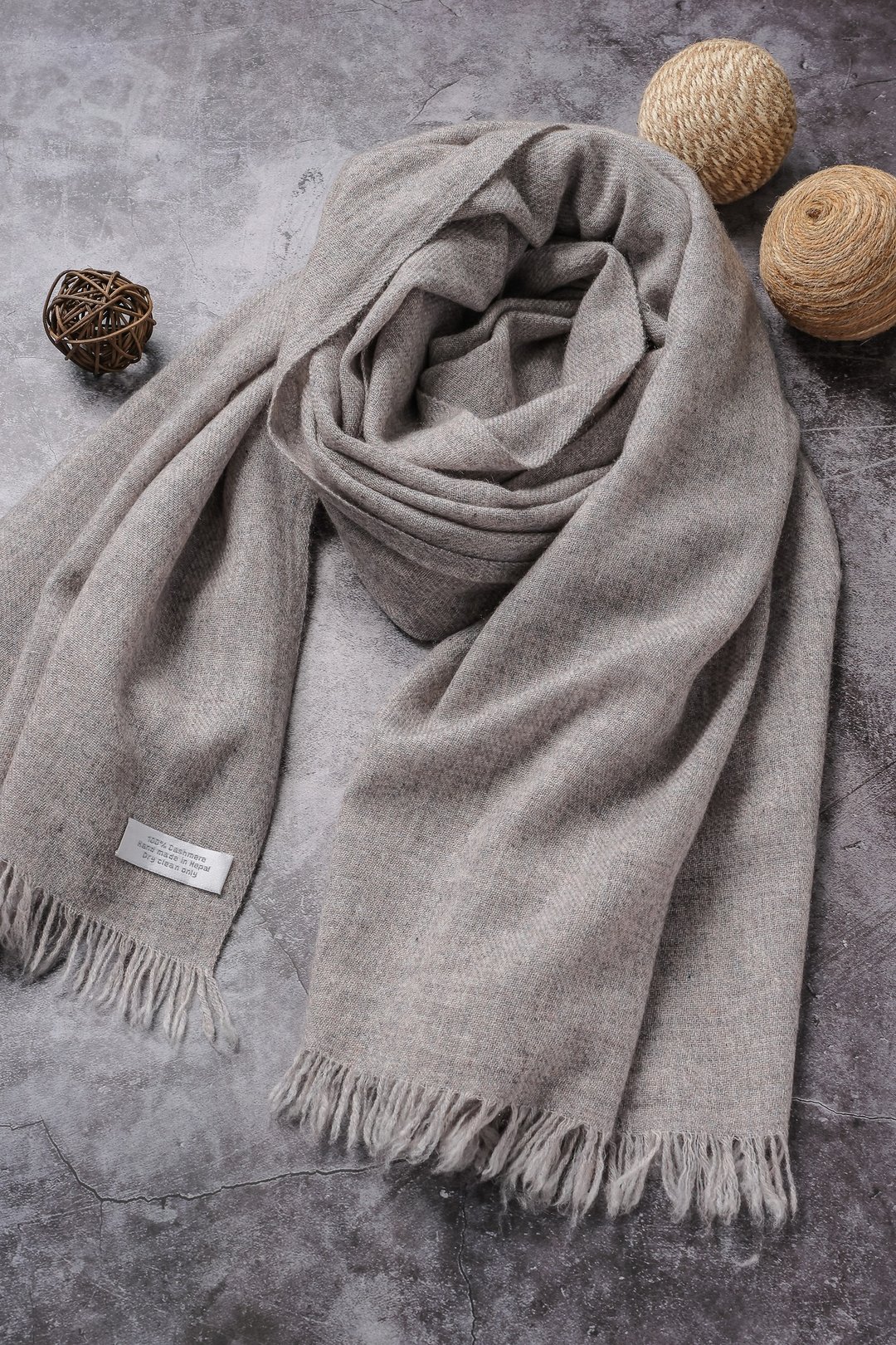 顶级高山Cashmere 围巾 原色无染浅灰 亲肤透气 高山雪地 - 围巾/披肩 - 羊毛 灰色