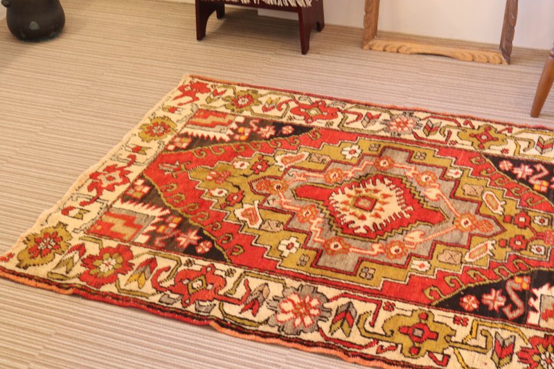 special wool carpet Hand-woven rug Turkish kilim 150 × 105cm - 被子/毛毯 - 其他材质 红色