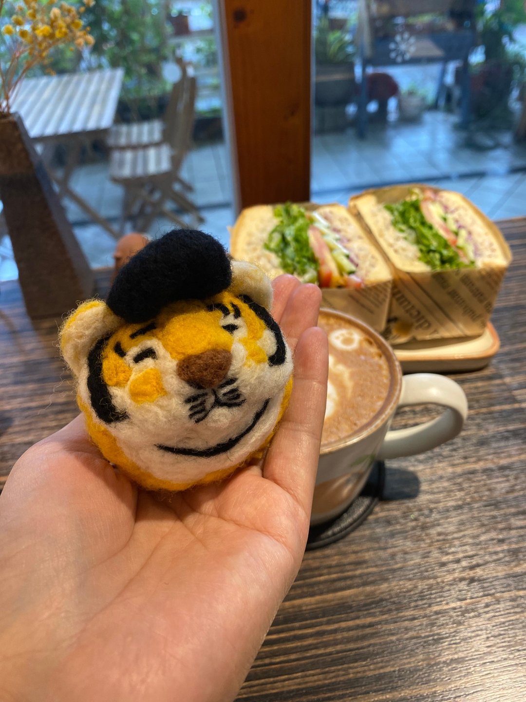 猫王老虎羊毛毡吊饰 - 吊饰 - 羊毛 黄色