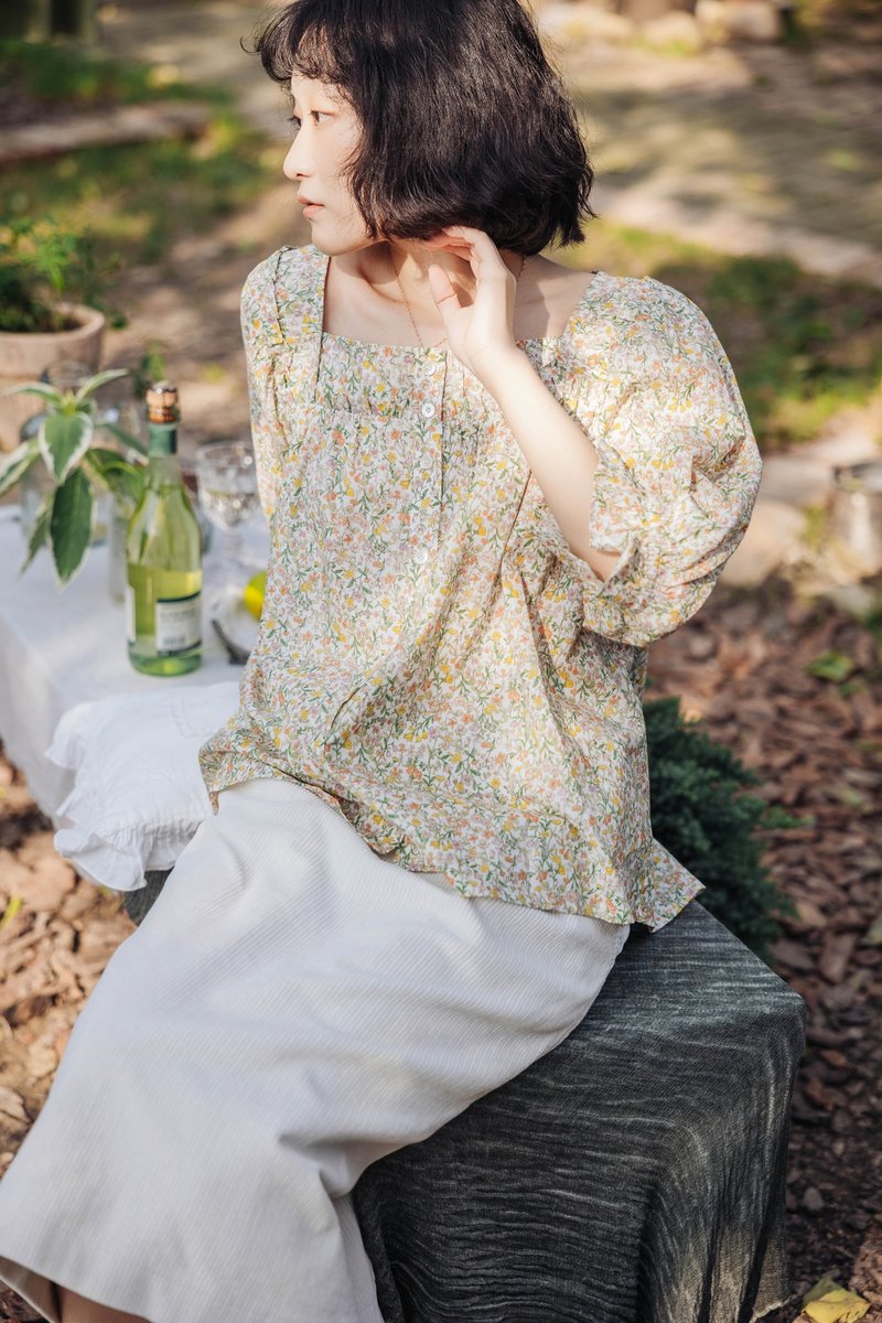 Local gal 日本进口面料法式复古小碎花方领手工压褶宽松衬衫上衣 - 女装上衣 - 棉．麻 白色