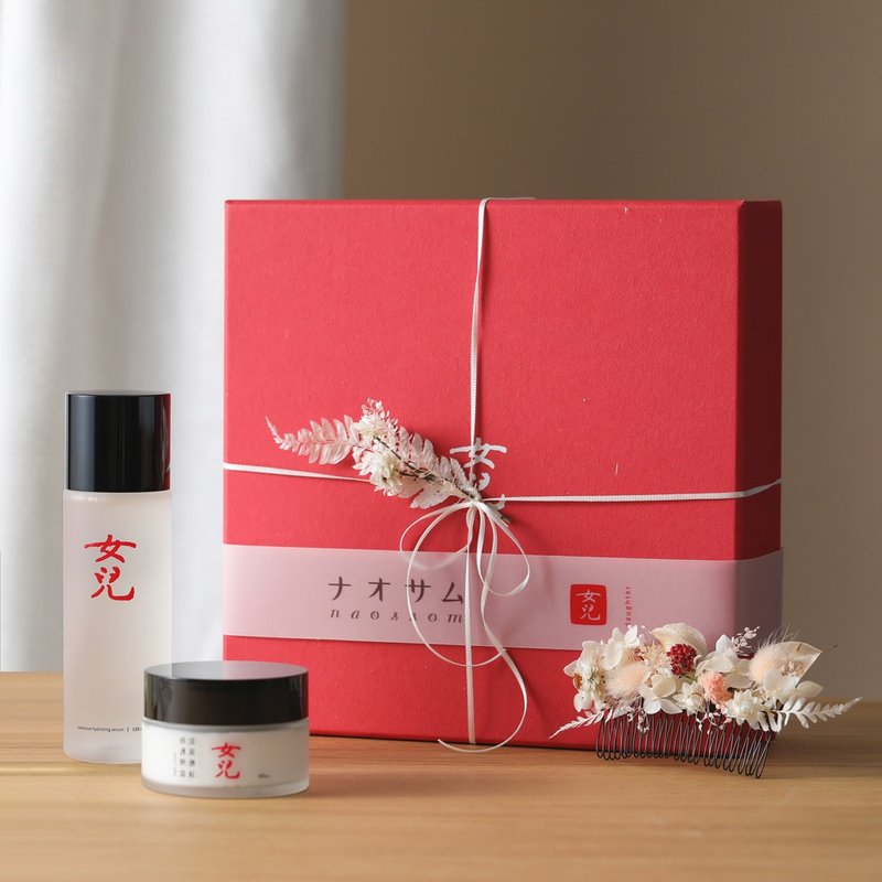 女儿 x Naossom 母亲节联名花艺礼盒 - 化妆水/喷雾 - 其他材质 红色