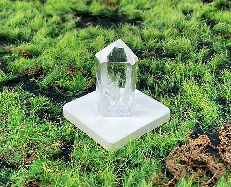 天然冰透彩光白水晶柱 招财 开运 净化 风水 办公室摆件 快速出货 - 摆饰 - 水晶 白色