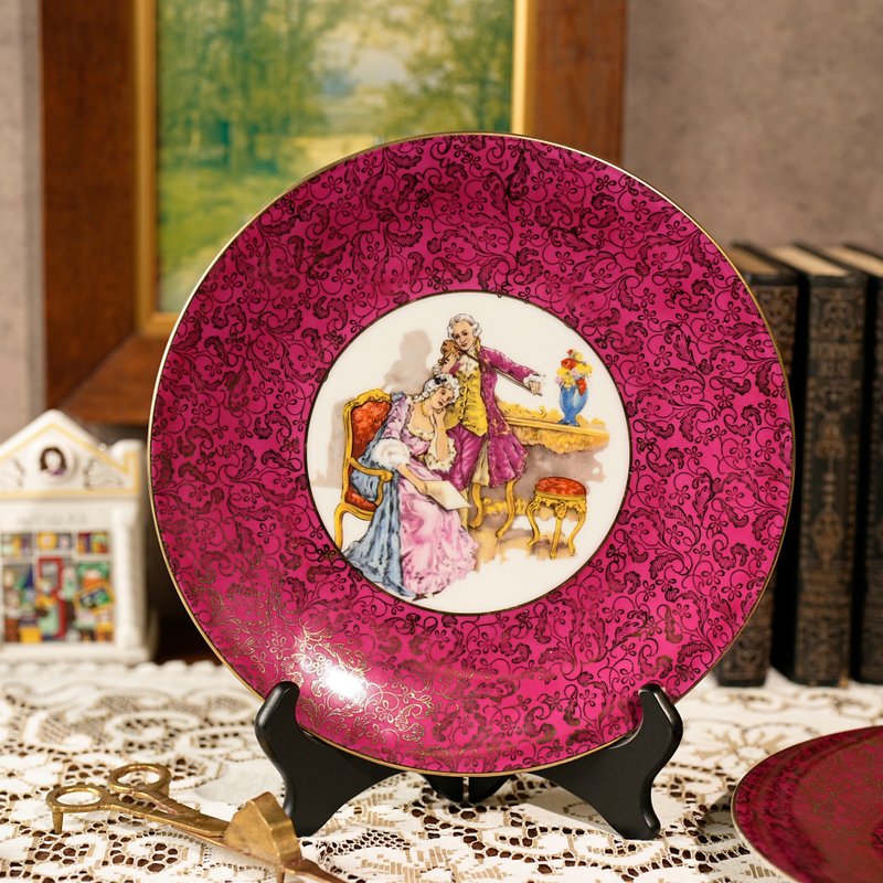 德国Tirschenreuth谈情说爱蕾丝金纹展示盘/立盘 - 摆饰 - 瓷 红色