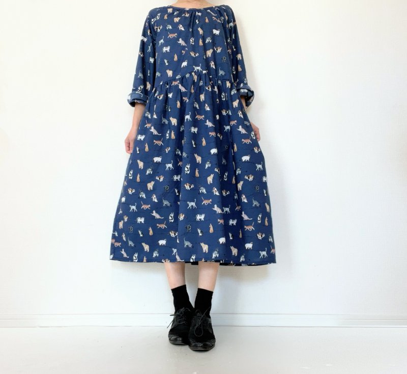 与主子出门 纯棉猫咪长袖连衣裙 海军蓝 宽松版 - 洋装/连衣裙 - 棉．麻 蓝色