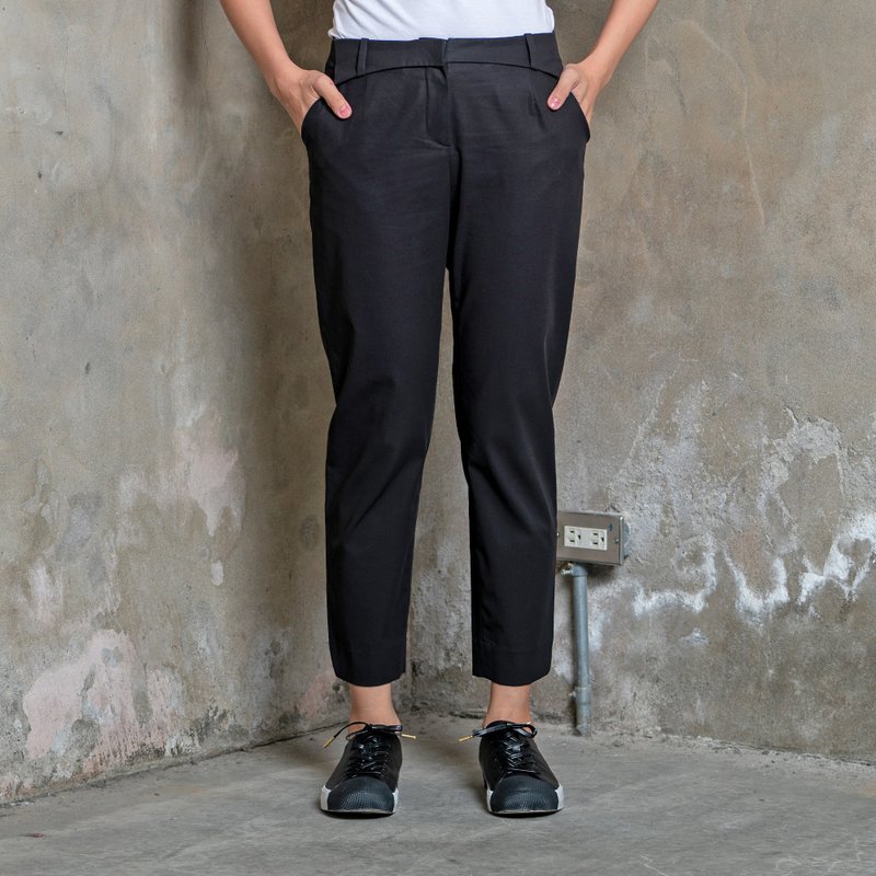 黑色修身开岔九分裤 - 女装长裤 - 棉．麻 黑色