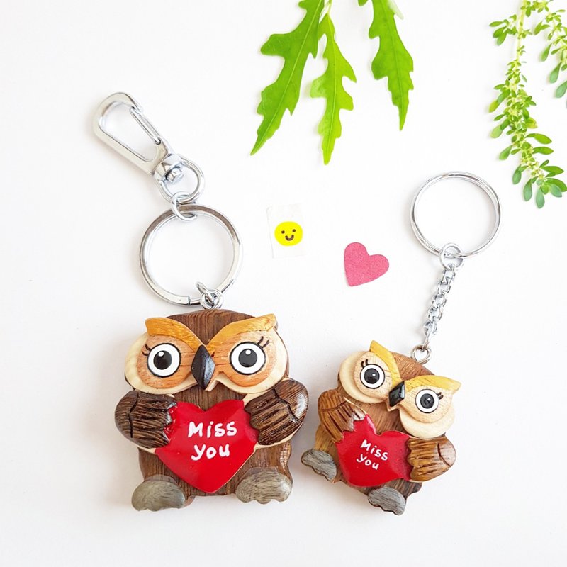 【猫头鹰系列-恋爱中猫小姐】手工木制钥匙圈/吊饰 - 钥匙链/钥匙包 - 木头 咖啡色