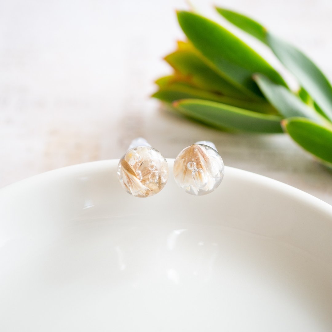 Sea lavender earrings - 耳环/耳夹 - 树脂 白色