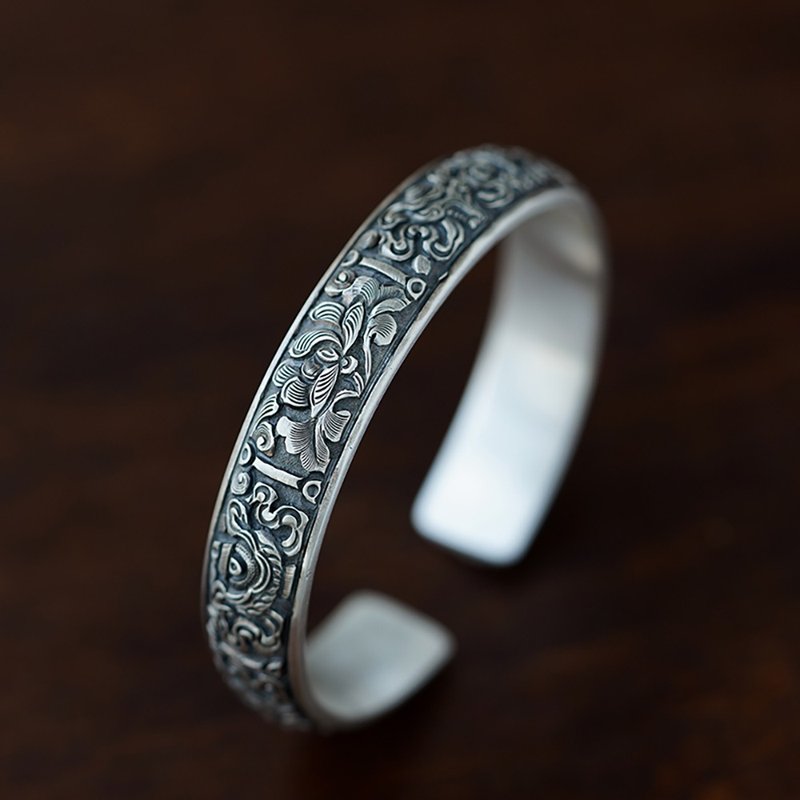 精工八宝足银手镯 未时中式古法纯手工錾刻复古开口999纯银镯子女 - 手链/手环 - 纯银 银色